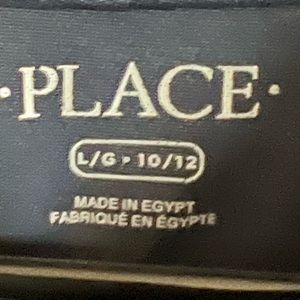 The children place uniform silk shirt